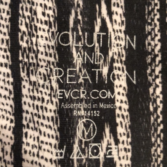 Evolution and Creation Mandala Yoga Workout Leggings Capri Size Medium - Picture 5 of 5